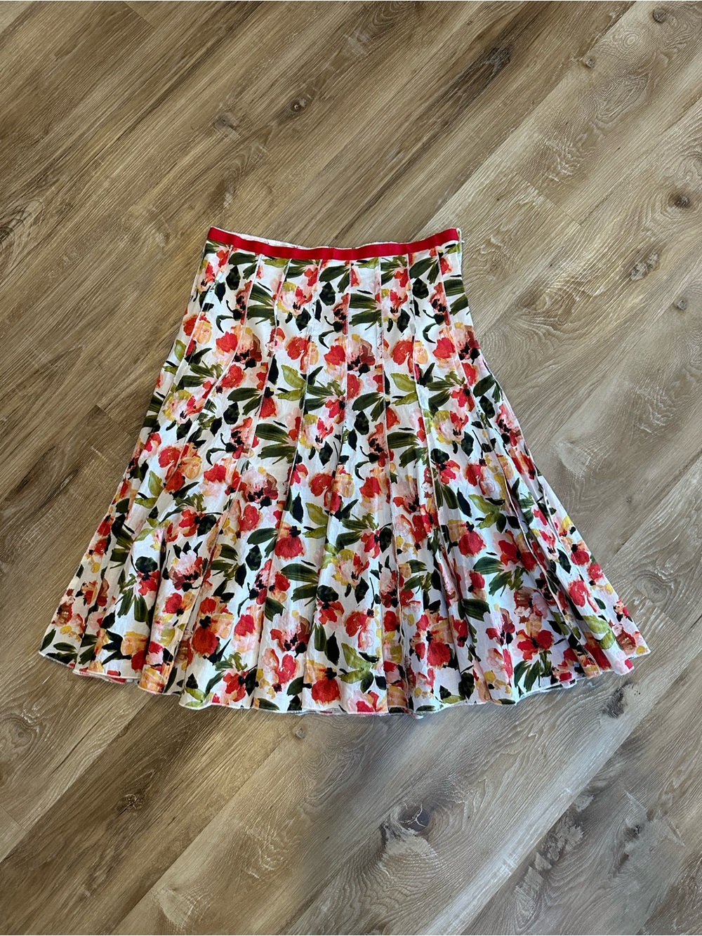 Premise Floral vintage midi Skirt in White, Pink, Green
